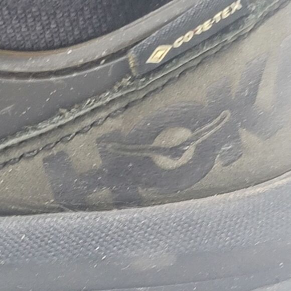 HOKA Boot Challenger Mid Goretex Size 8.5 shoes - Picture 7 of 16